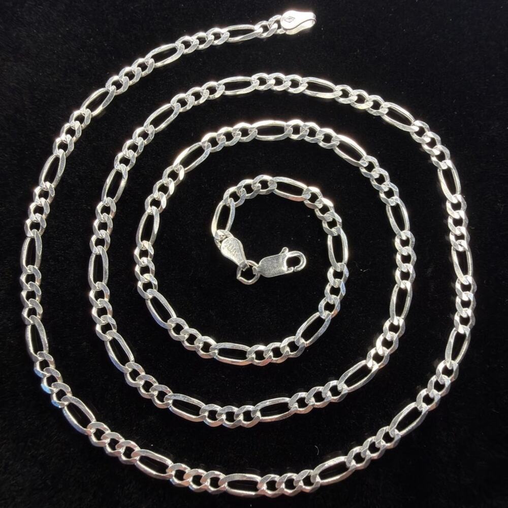 Solid 925 Italian Sterling Silver Figaro Chain Necklace 22" Long 4.5mm Long - Picture 2 of 7